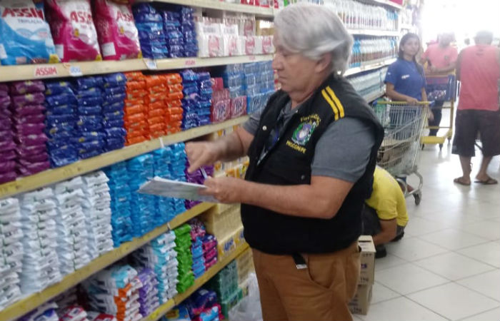 A cesta básica tem um impacto de 43,24% no salário mínimo./Foto: Isabella Fabrício / Assessoria Procon A cesta básica tem um impacto de 43,24% no salário mínimo./Foto: Isabella Fabrício / Assessoria Procon
