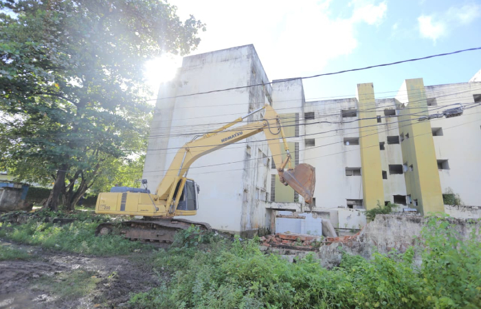 Edifício Verbena, em Casa Caiada, foi condenado pela Defesa Civil de Olinda em 2001./Foto: Divulgação/Prefeitura de Olinda. Edifício Verbena, em Casa Caiada, foi condenado pela Defesa Civil de Olinda em 2001./Foto: Divulgação/Prefeitura de Olinda.