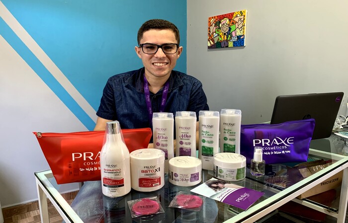 Jefferson Oliveira arriscou lançar novo produto e dobrou o faturamento neste período./Foto: Praxe Cosméticos/Divulgação