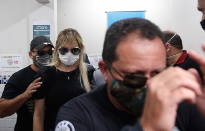 Sarí Côrte Real, no dia de seu depoimento (segunda, 29): Polícia Civil a indiciou por abandono de incapaz com resultado morte.