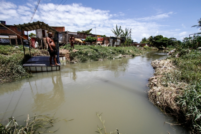 As cestas básicas recebidas têm como destino famílias de pescadores da Ilha do Maruim./Foto: Rafael Martins/Arquivo DP