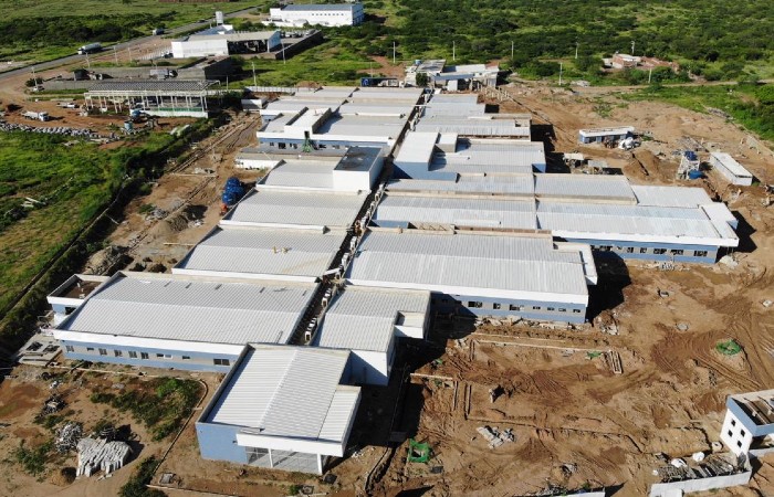 O Hospital do Sertão vai contar com 30 leitos de Unidade de Terapia Intensiva, além de 28 leitos clínicos. Já o Hospital de campanha contará com 100 leitos de clínica médica./Foto: Divulgação O Hospital do Sertão vai contar com 30 leitos de Unidade de Terapia Intensiva, além de 28 leitos clínicos. Já o Hospital de campanha contará com 100 leitos de clínica médica./Foto: Divulgação