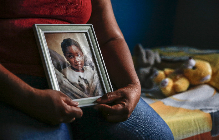 Familiares do garoto esperam que MPPE aceite a denúncia contra ex-patroa./Foto: Paulo Paiva/DP.