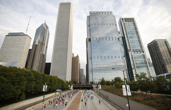 A Maratona de Chicago é uma das seis maiores do mundo/Foto: Kamil Krzaczynski/AFP