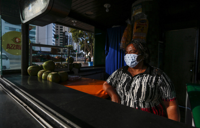 Maria Cícera, 55 anos, é dona de um dos quiosques prejudicados pela pandemia