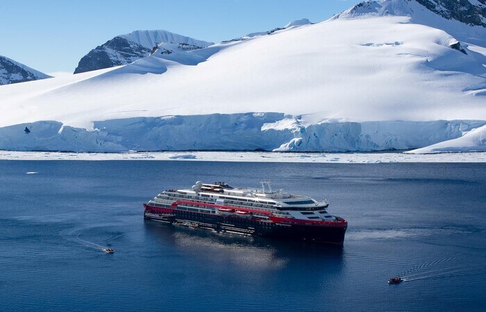 /Navio da MS Roald Amundsen, da empresa de cruzeiros norueguesa Hurtigrute/Divulgação /Navio da MS Roald Amundsen, da empresa de cruzeiros norueguesa Hurtigrute/Divulgação