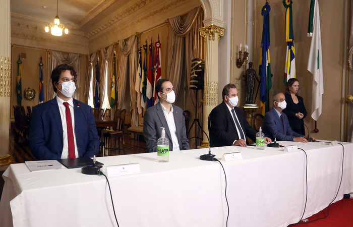 /A posse do secretário Lucas Ramos aconteceu no Palácio do Governo. Foto: Aluísio Moreira/SEI