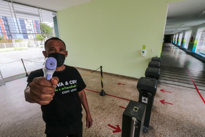 Colégio Boa Viagem vai aferir temperatura dos estudantes.