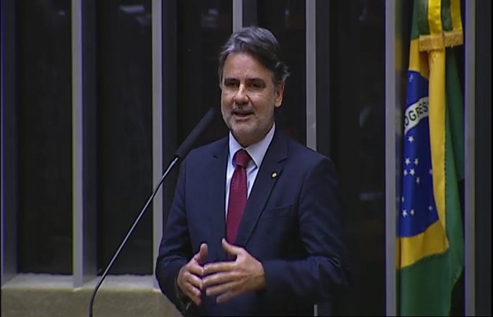 /O debate será mediado pelo presidente estadual do MDB, Raul Henry. Foto: Divulgação /O debate será mediado pelo presidente estadual do MDB, Raul Henry. Foto: Divulgação
