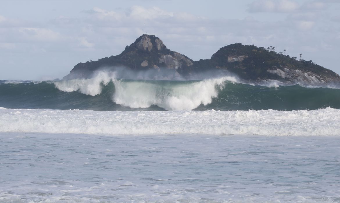 Fenômeno aconteceu em cidades do recôncavo baiano, baixo-sul do estado e até em alguns bairros de Salvador/Foto: Fernando Frazão / Agência Brasil Fenômeno aconteceu em cidades do recôncavo baiano, baixo-sul do estado e até em alguns bairros de Salvador/Foto: Fernando Frazão / Agência Brasil