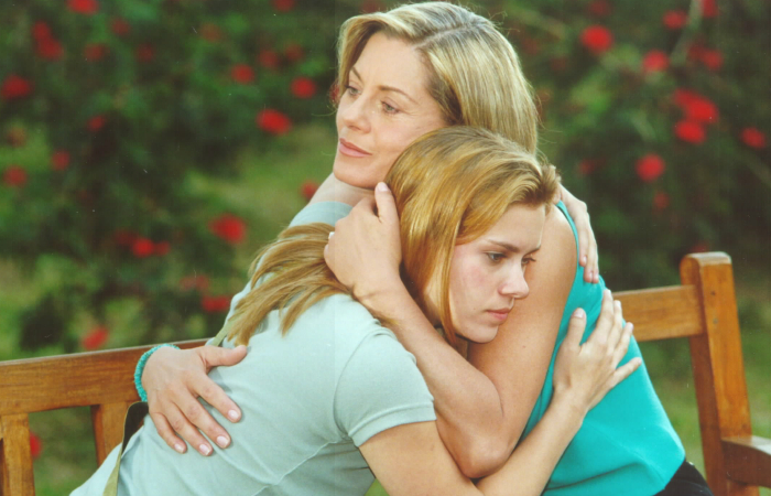 Carolina Dieckmann e Vera Fischer como mãe e filha em Laços de Família./Foto: Divulgação/Globo. Carolina Dieckmann e Vera Fischer como mãe e filha em Laços de Família./Foto: Divulgação/Globo.