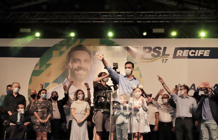 /O nome de Carlos Andrade Lima foi oficializado em convenção na noite desta quarta-feira. Foto: Costa Neto/Divulgação /O nome de Carlos Andrade Lima foi oficializado em convenção na noite desta quarta-feira. Foto: Costa Neto/Divulgação