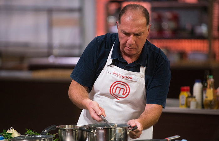 Para ser campe&atilde;o, o administrador de empresas entregou um peixe na crosta de sal grosso com arroz com am&ecirc;ndoas e molho de lim&atilde;o siciliano./Foto: Carlos Reinis/Band