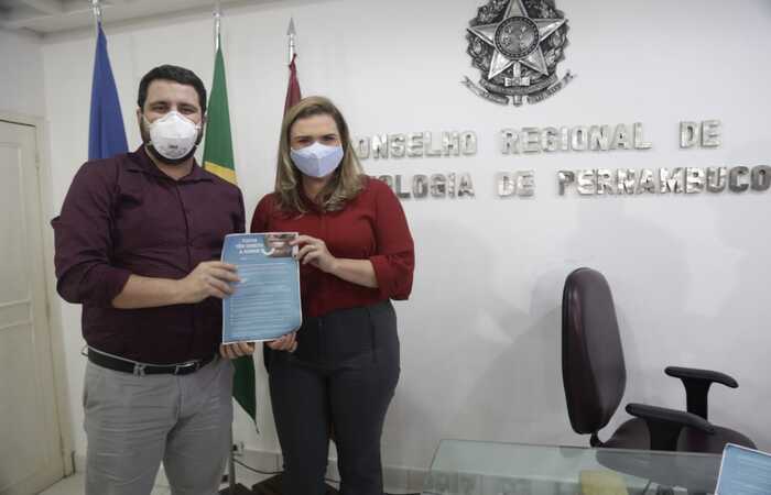 Marília falou sobre temas relacionados a estruturação da rede de atenção à saúde bucal no município e a ampliação de acesso a saúde bucal nos diversos níveis de atenção./Foto: Ricardo Labastier/Divulgação Marília falou sobre temas relacionados a estruturação da rede de atenção à saúde bucal no município e a ampliação de acesso a saúde bucal nos diversos níveis de atenção./Foto: Ricardo Labastier/Divulgação