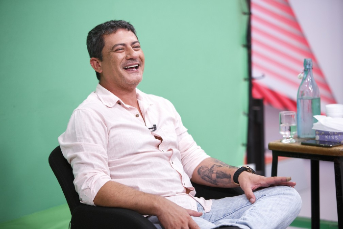 Tom Veiga em depoimento ao Memória Globo, 2019./Foto: Fabrício Mota/Globo Tom Veiga em depoimento ao Memória Globo, 2019./Foto: Fabrício Mota/Globo