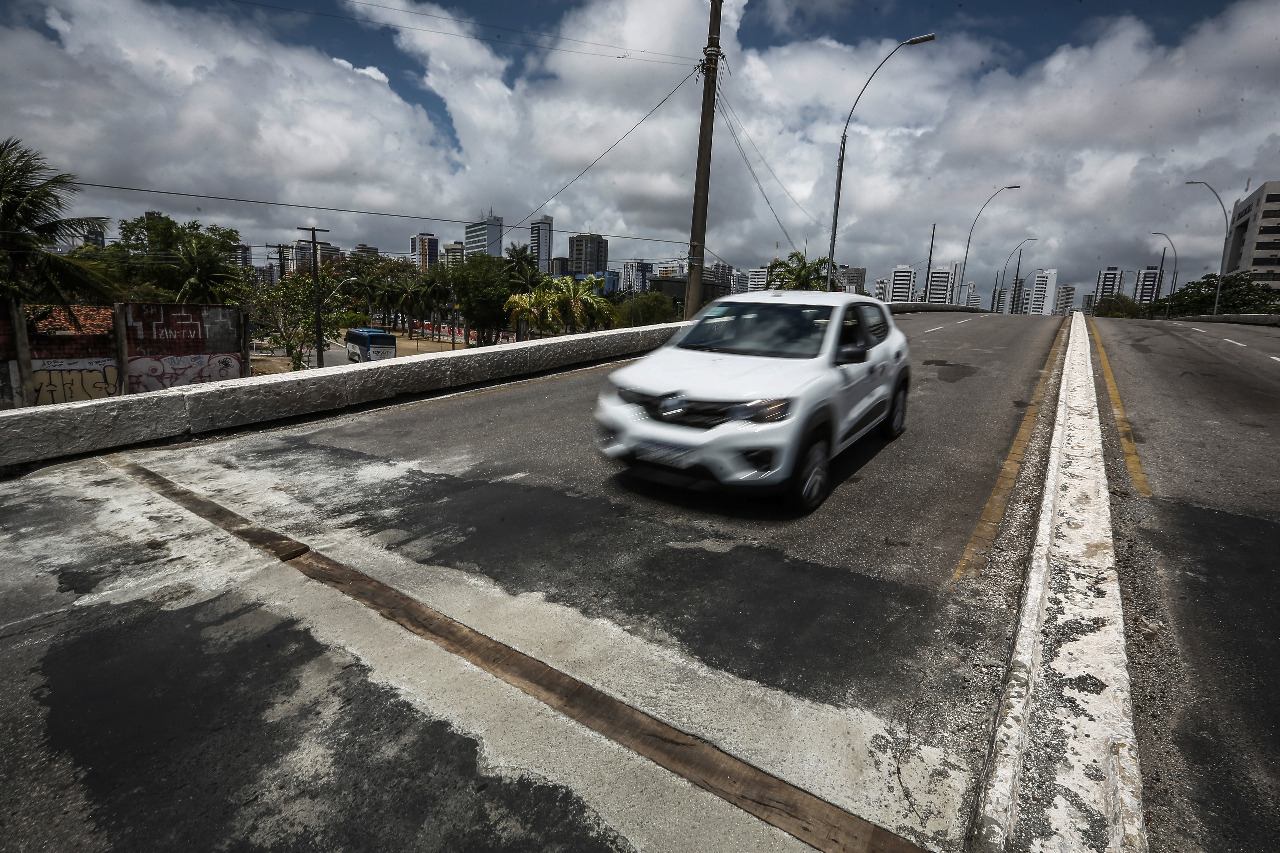 Obras no Viaduto da Avenida Norte/Paulo Paiva / DP Obras no Viaduto da Avenida Norte/Paulo Paiva / DP