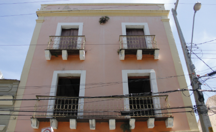 Sobrado de três andares está sendo inserido em Zona Especial de Preservação do Patrimônio Histórico e Cultural/Foto: Debora Rosa/Esp.DP/D.A.Press Sobrado de três andares está sendo inserido em Zona Especial de Preservação do Patrimônio Histórico e Cultural/Foto: Debora Rosa/Esp.DP/D.A.Press