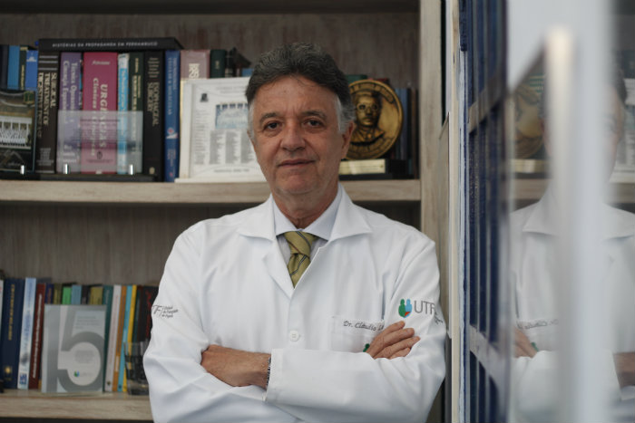 Para o diretor do curso, Cláudio Lacerda, a pandemia reafirmou o valor dos profissionais de saúde/Foto: Rodrigo Silva/Esp. DP Para o diretor do curso, Cláudio Lacerda, a pandemia reafirmou o valor dos profissionais de saúde/Foto: Rodrigo Silva/Esp. DP