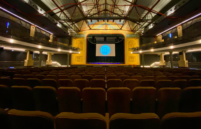 O cine-teatro foi reaberto em evento simbólico no dia 11 de dezembro.