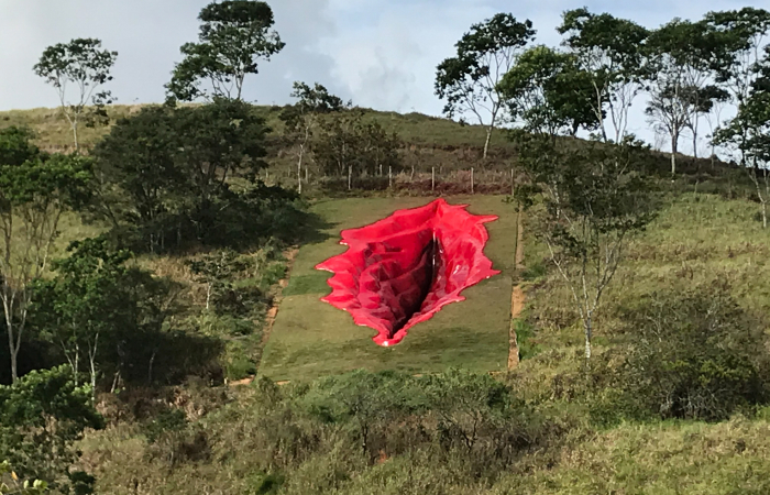 A land art Diva foi realizada em uma montanha da Usina das Artes, em Água Preta/Foto: Divulgação A land art Diva foi realizada em uma montanha da Usina das Artes, em Água Preta/Foto: Divulgação
