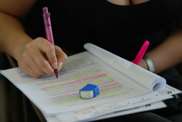 Em busca de vagas em faculdades e universidades ao redor do país, 5,8 milhões de estudantes se inscreveram no Enem 2020/Foto: Inês Campelo/ Arquivo DP Em busca de vagas em faculdades e universidades ao redor do país, 5,8 milhões de estudantes se inscreveram no Enem 2020/Foto: Inês Campelo/ Arquivo DP