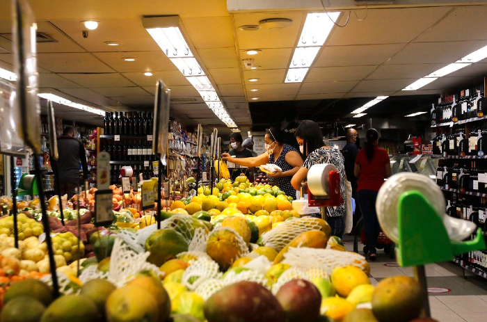 A área de alimentos e bebidas deixou de ter a maior inflação entre os grupos pesquisados./Foto: Tânia Rêgo/Agência Brasil A área de alimentos e bebidas deixou de ter a maior inflação entre os grupos pesquisados./Foto: Tânia Rêgo/Agência Brasil