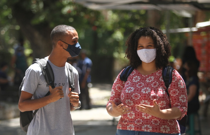 Ester Abreu, 19, e Leandro Correria, 18