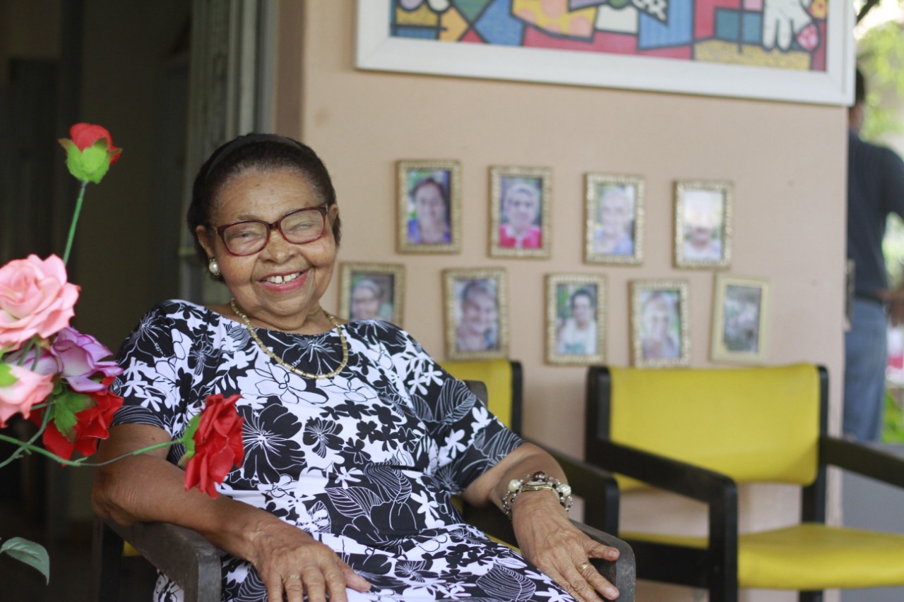 Maria da Paixão, 87 anos de idade, vive na Casa do Amor há quatro anos