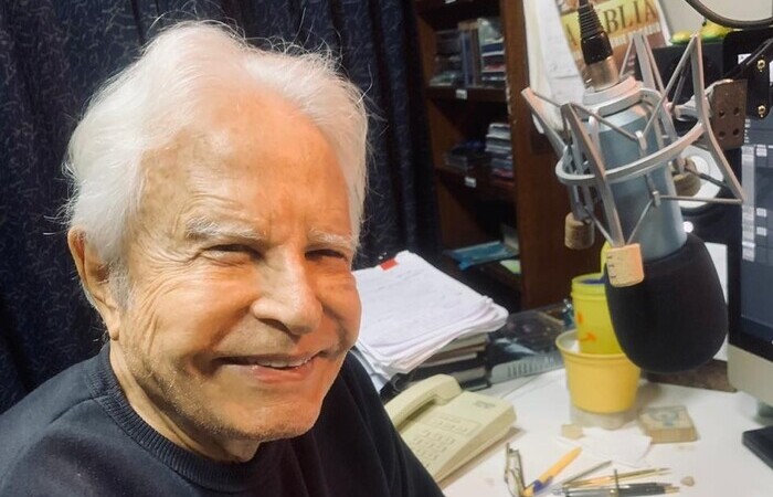 Aos 93 anos, Cid Moreira dá vida a novos projetos e investe na difusão das mensagens bíblicas/Foto: Arquivo pessoal Aos 93 anos, Cid Moreira dá vida a novos projetos e investe na difusão das mensagens bíblicas/Foto: Arquivo pessoal