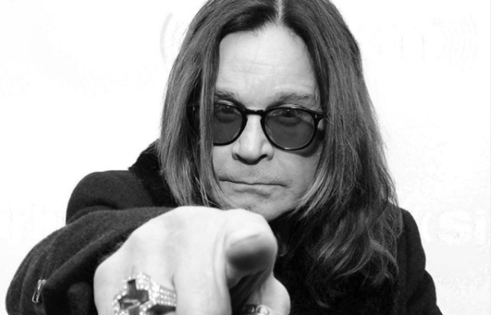 Hoje com 72 anos, o rockeiro foi pioneiro do heavy metal e sua imagem é facilmente reconhecida como símbolo de uma época/Foto: Instagram/Reprodução Hoje com 72 anos, o rockeiro foi pioneiro do heavy metal e sua imagem é facilmente reconhecida como símbolo de uma época/Foto: Instagram/Reprodução