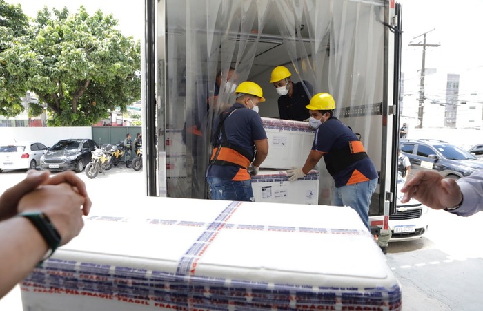 Foram 208 mil doses que chegaram na nova remessa, sendo 172 mil da Sinovac/Butantan e 36 mil da Astrazeneca/Oxford/Fiocruz/Foto: Heudes Regis/SEI