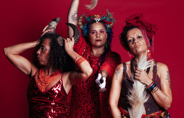 O grupo Coco de Oyá, da idealizadora do evento Rafa Ella Nepomuceno, faz a abertura da programação/Foto: Divulgação O grupo Coco de Oyá, da idealizadora do evento Rafa Ella Nepomuceno, faz a abertura da programação/Foto: Divulgação