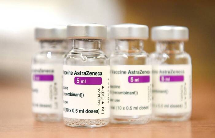 O estudante morreu 10 dias após receber a vacina do laboratório anglo-sueco/Foto: Divulgação/AFP