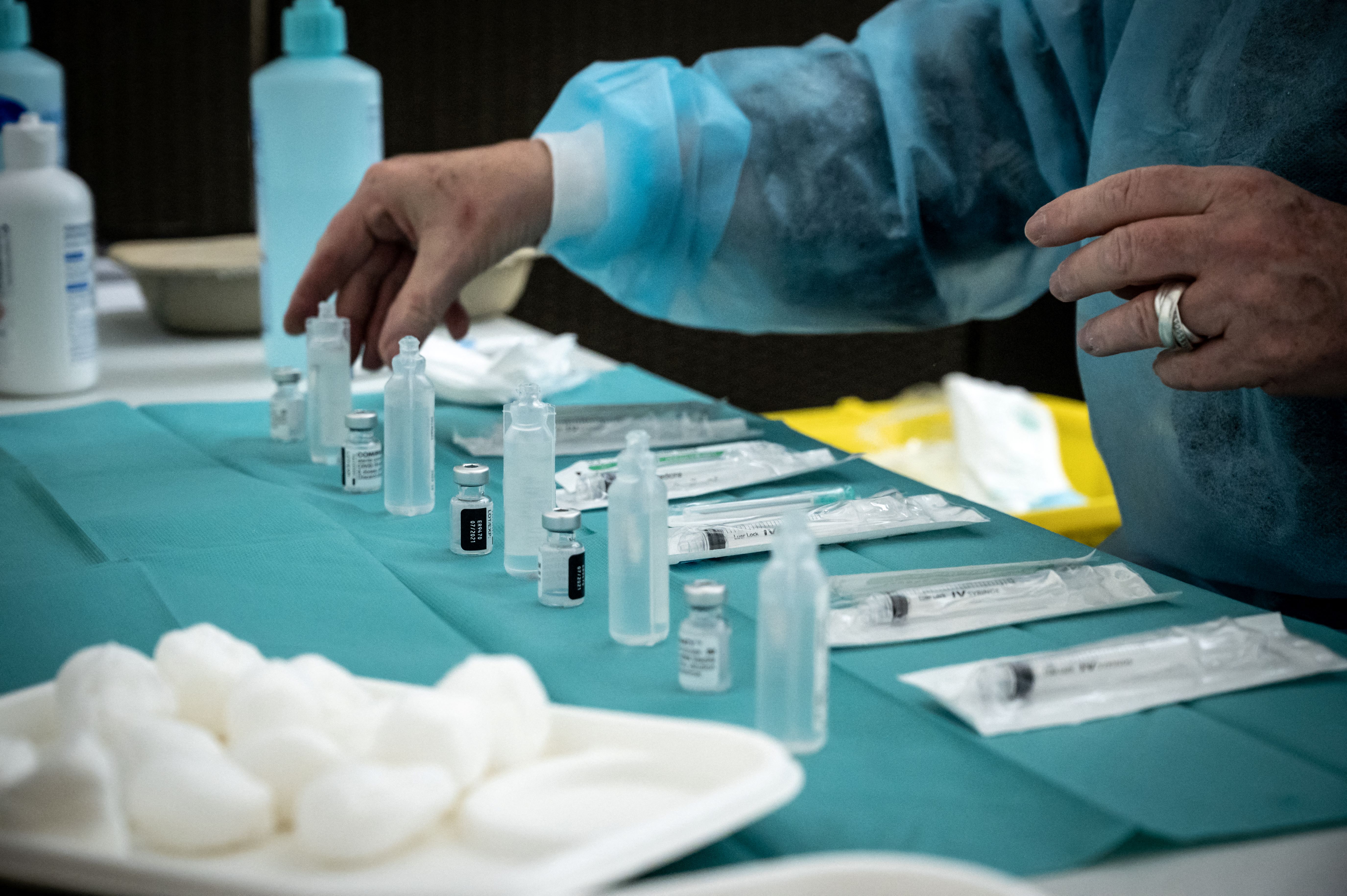 /Se pedido de autorização for concedido, testes devem começar em maio. Instituto de Pesquisa L2iP, que conduz estudo no Distrito Federal, suspendeu cadastro de voluntários após fake news. Foto: JEAN-PHILIPPE KSIAZEK / AFP /Se pedido de autorização for concedido, testes devem começar em maio. Instituto de Pesquisa L2iP, que conduz estudo no Distrito Federal, suspendeu cadastro de voluntários após fake news. Foto: JEAN-PHILIPPE KSIAZEK / AFP
