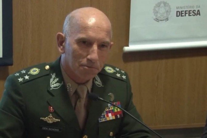 /General Décio Luís Schons: conversa com Braga Netto. Foto: Reprodução Youtube/ Fundação FH /General Décio Luís Schons: conversa com Braga Netto. Foto: Reprodução Youtube/ Fundação FH