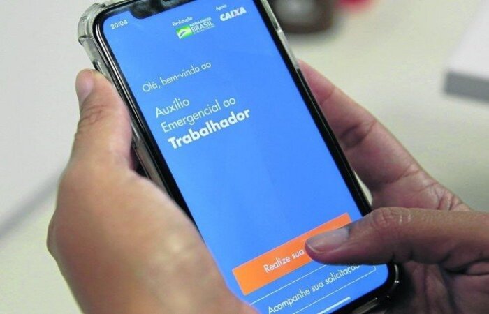 Governo começa a pagar benefício na próxima terça-feira (6/4), para pessoas nascidas em janeiro. Saques poderão ser efetuados apenas a partir de maio/Marcello Casal Jr/Agência Brasil