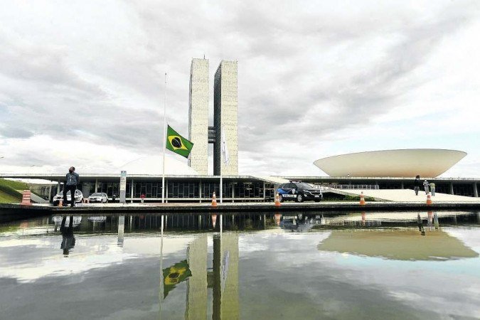 /Proposta orçamentária foi aprovada pelo Congresso Nacional após acordo chancelado pelo líder do governo, senador Eduardo Gomes (MDB-TO). O presidente Jair Bolsonaro tem até meados de abril para sancioná-la ou não. Foto: Minervino Júnior/CB/D.A Press /Proposta orçamentária foi aprovada pelo Congresso Nacional após acordo chancelado pelo líder do governo, senador Eduardo Gomes (MDB-TO). O presidente Jair Bolsonaro tem até meados de abril para sancioná-la ou não. Foto: Minervino Júnior/CB/D.A Press