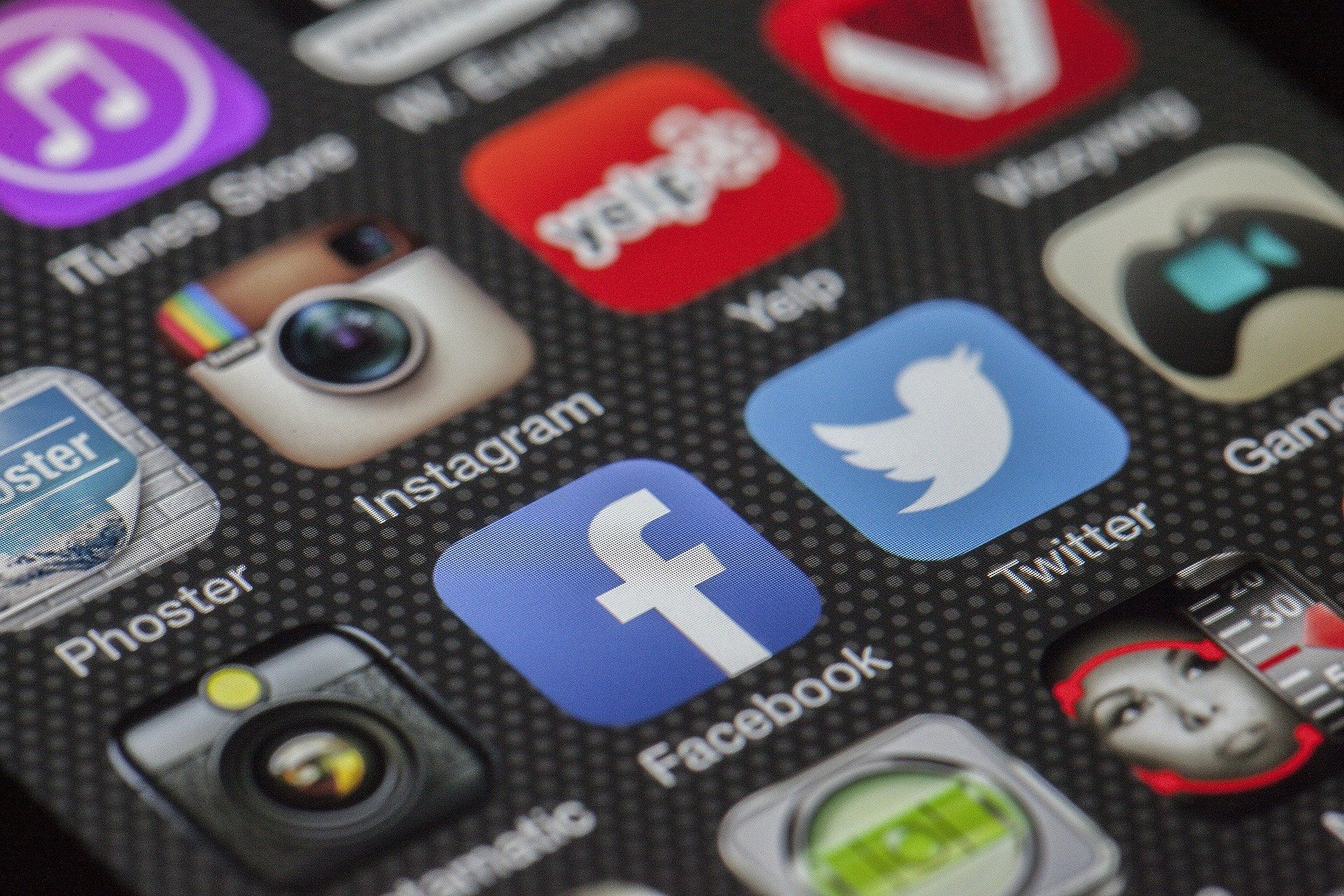 /Enquanto o Facebook mantém o nível, a plataforma de vídeos YouTube domina o ranking das redes sociais mais populares. Foto: Reprodução/Pixabay