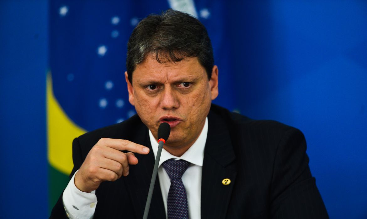 /No primeiro dia de leilões da Infra Week, o Tarcísio Gomes projetou a expectativa do governo para as concessões do ano que vem. Foto: Marcello Casal Jr/Agência Brasil