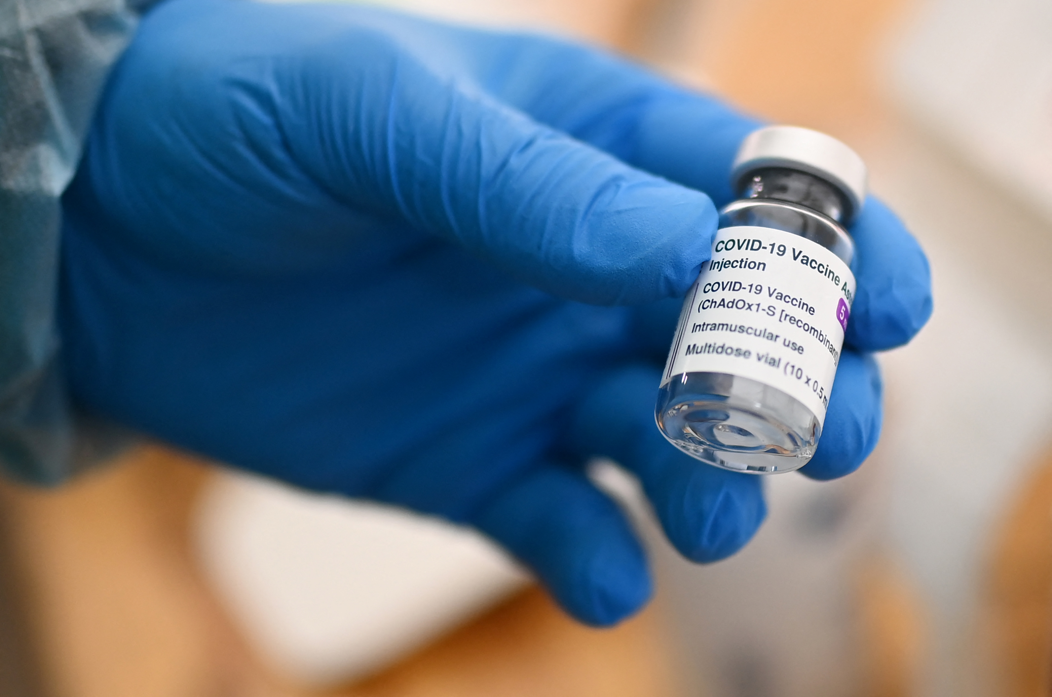 /De acordo com dados da EMA de 4 de abril, 222 casos de trombose atípica foram detectados após 34 milhões de injeções feitas com AstraZeneca nos 30 países. Foto: Ina FASSBENDER / AFP /De acordo com dados da EMA de 4 de abril, 222 casos de trombose atípica foram detectados após 34 milhões de injeções feitas com AstraZeneca nos 30 países. Foto: Ina FASSBENDER / AFP