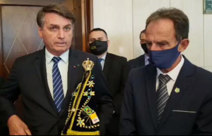 Presidente disse ainda, em visita a Aparecida (SP), que falta coragem e determinação aos governadores e que os mesmos devem deixar de pensar no particular e se preocupar com o coletivo./crédito: Reprodução/Redes Sociais