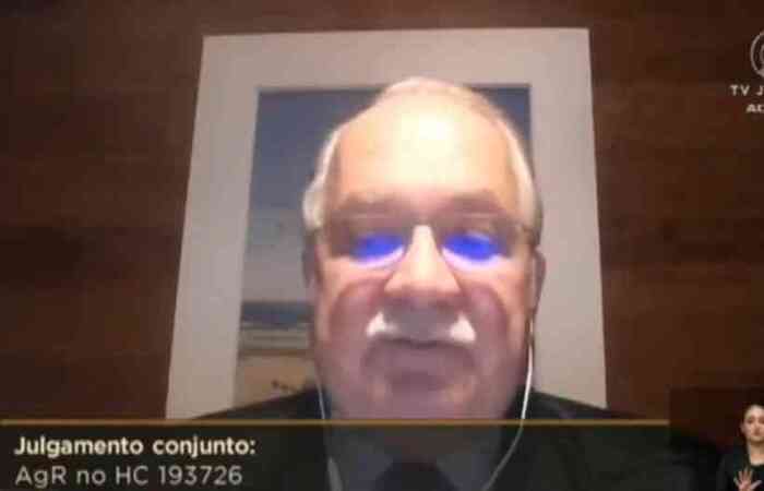 O voto foi deferido nesta quinta-feira (15/4), durante julgamento no plenário da Corte, que decide se acata ou não a decisão dada pelo ministro/foto: Tv Senado/Reprodução O voto foi deferido nesta quinta-feira (15/4), durante julgamento no plenário da Corte, que decide se acata ou não a decisão dada pelo ministro/foto: Tv Senado/Reprodução