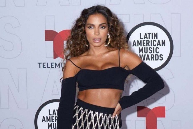 /Durante agradecimento, Anitta lembrou que Brasil também é um país latino. Foto: Sergi Alexander/Getty Images Via AFP /Durante agradecimento, Anitta lembrou que Brasil também é um país latino. Foto: Sergi Alexander/Getty Images Via AFP