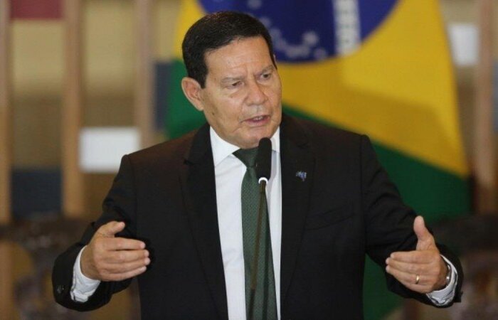 Brasil participa da Cúpula do Clima a ser realizada nesta semana. Presidente Bolsonaro e ministro do Meio Ambiental, Ricardo Salles, tem buscado negociar para angariar recursos/crédito: Fabio Rodrigues Pozzebom/Agência Brasil Brasil participa da Cúpula do Clima a ser realizada nesta semana. Presidente Bolsonaro e ministro do Meio Ambiental, Ricardo Salles, tem buscado negociar para angariar recursos/crédito: Fabio Rodrigues Pozzebom/Agência Brasil