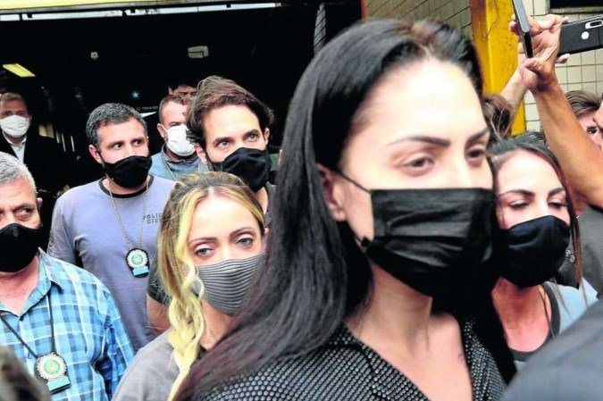 /Monique Medeiros sai de presídio em Niterói e ficará 14 dias sob isolamento em hospital penal no complexo penitenciário de Bangu, na Zona Oeste do Rio. Foto: Tânia Rego/Agência Brasil /Monique Medeiros sai de presídio em Niterói e ficará 14 dias sob isolamento em hospital penal no complexo penitenciário de Bangu, na Zona Oeste do Rio. Foto: Tânia Rego/Agência Brasil
