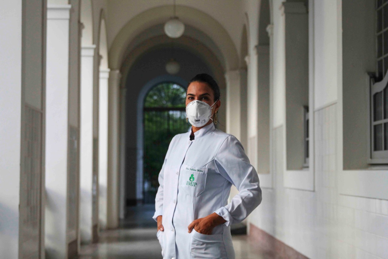 A cirurgiã-dentista Fabiana Motta relatou as lutas travadas na pandemia