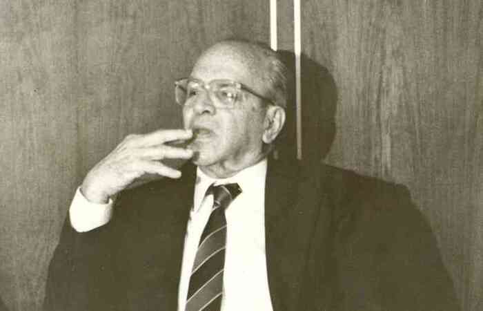 João Camilo era ex-presidente da Cemig e de Furnas, ex-secretário de Estado e foi ministro no governo João Figueiredo/João Camilo foi presidente da Cemig e de Furnas, ex-secretário de Estado e foi ministro no governo João Figueiredo João Camilo era ex-presidente da Cemig e de Furnas, ex-secretário de Estado e foi ministro no governo João Figueiredo/João Camilo foi presidente da Cemig e de Furnas, ex-secretário de Estado e foi ministro no governo João Figueiredo
