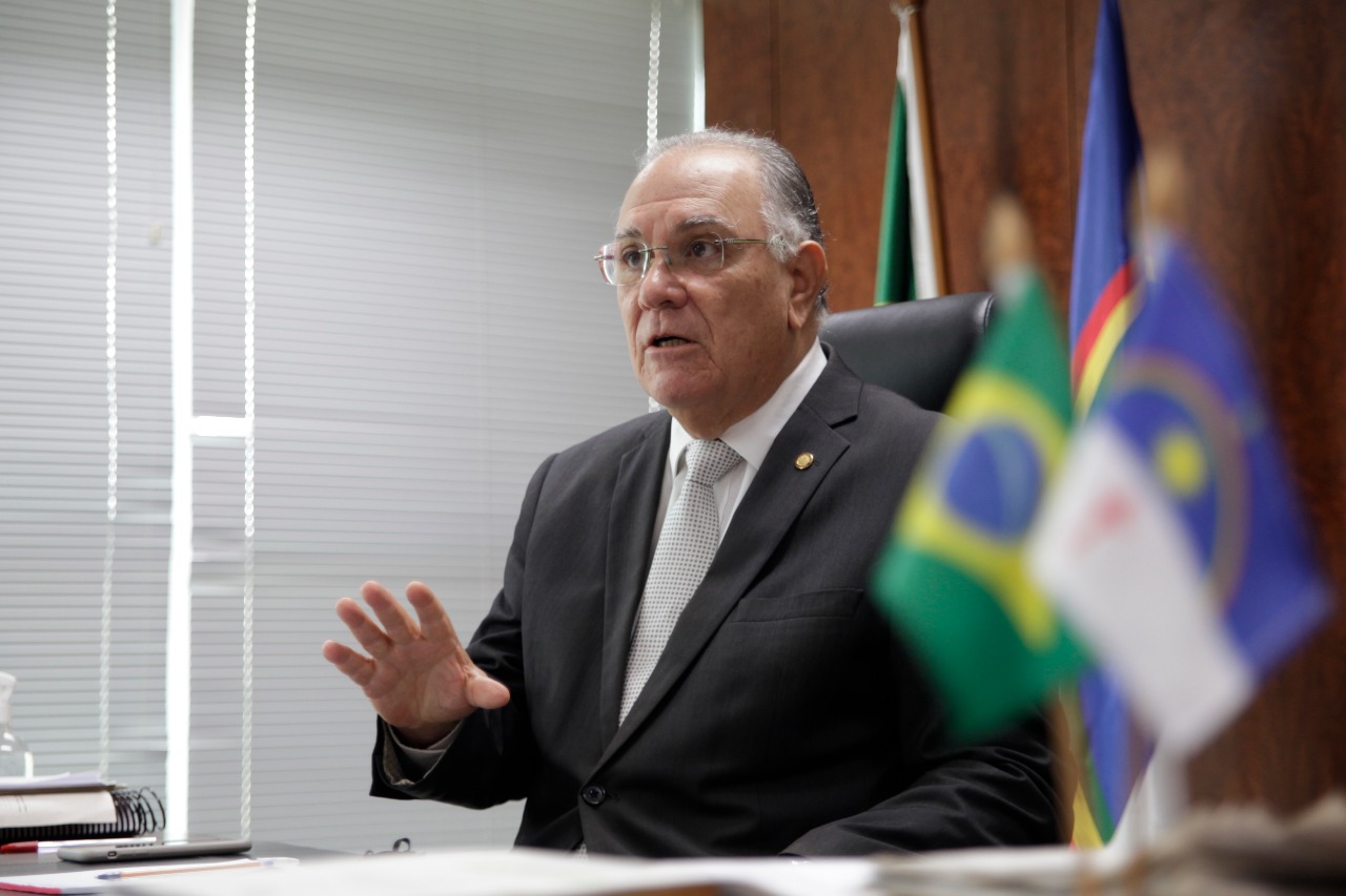 Desembargador Frederico Neves, presidente do TRE-PE e da Comissão de Ética do TJPE/Foto: Divulgação/TJPE Desembargador Frederico Neves, presidente do TRE-PE e da Comissão de Ética do TJPE/Foto: Divulgação/TJPE