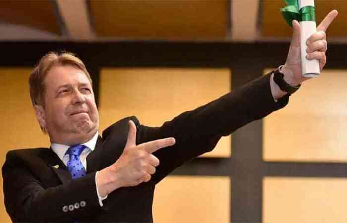 Bibo Nunes (PSL-RS) é cliente de locadora de veículos de assessor do gabinete presidencial. 'Quem não gostar que vá enxugar gelo', afirmou à revista/foto: Reprodução/Facebook Bibo Nunes (PSL-RS) é cliente de locadora de veículos de assessor do gabinete presidencial. 'Quem não gostar que vá enxugar gelo', afirmou à revista/foto: Reprodução/Facebook