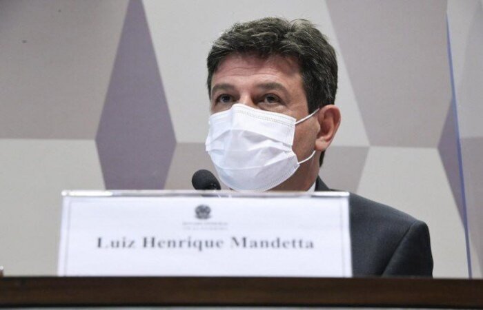Parlamentar Ciro Nogueira (PP/PI) questionou o ex-ministro sobre a recomendação de ficar em casa e não ir ao hospital nos primeiros sintomas da Covid-19. Recomendação mudou na gestão Pazuello/crédito: Edilson Rodrigues/ Agência Senado